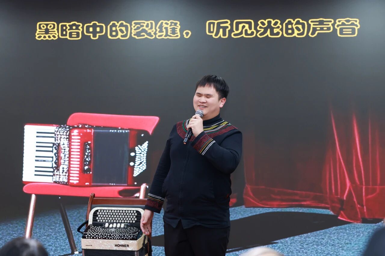 微信图片_2025-12-02_142451_735.jpg